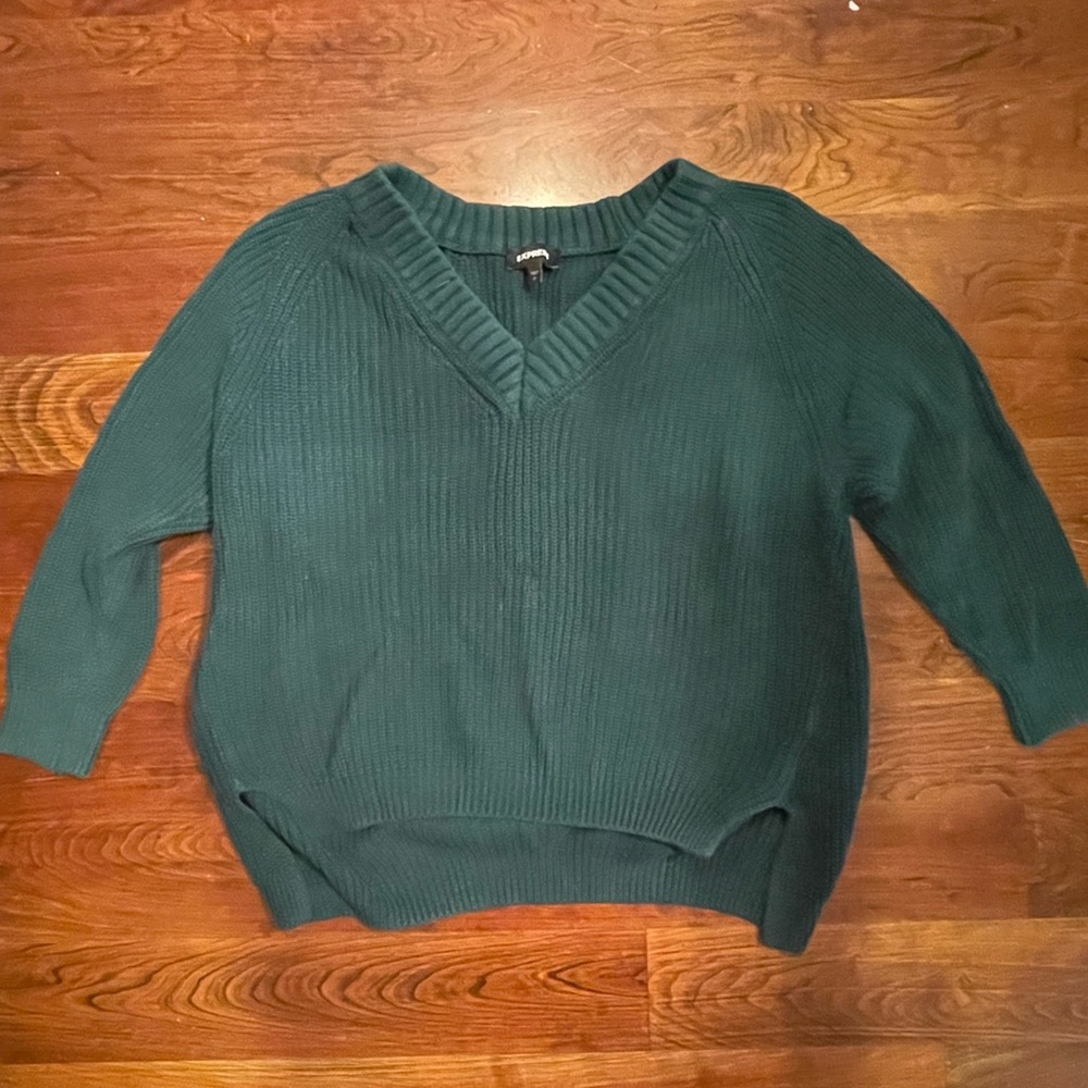 Express Green V-Neck Sweater Knit Long-Sleeve